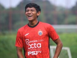 Firza Andika Tak Mau Menyerah Meski Persija di Posisi Kurang Ideal