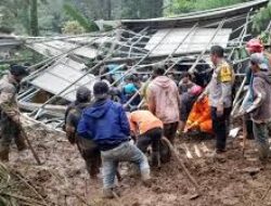 Puncak Bogor di Landa Longsor