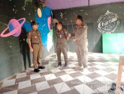 15 Cafe Tanpa Izin di Cilincing Disegel Satpol PP Jakut