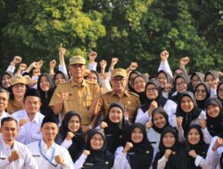 Pj Wali Kota Bekasi Serahkan SK PPPK Secara Simbolis untuk 550 Tenaga Pendidik