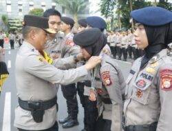 Juarai Taekwondo Kapolri Cup 2024, Kapolda Metro Jaya Beri Penghargaan Kepada 23 Personel