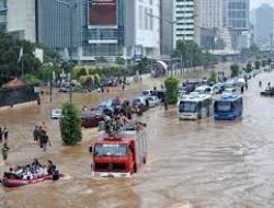 Banjir Masih Melanda Jakbar, BPBD akan Lakukan Penyedotan Air