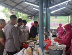 Kapolres Kepulauan Seribu dan Anggota Buka Puasa Bersama