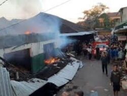 Rumah di Ciawi Kebakaran Kapolsek Turun Tangan