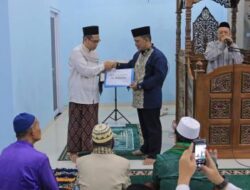 PJ Walikota Tangerang Salurkan Dana Sosial Pengentasan Kemiskinan Berbasis Masjid