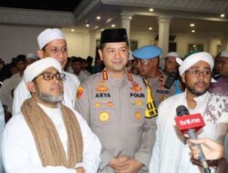 Kapolres Metro Depok Takziah Atas Wafatnya Habib Hasan Bin Ja’far Assegaf di Majelis Nurul Mustofa Center