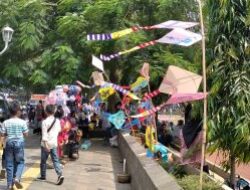 Alun-Alun Kota, Bogor Menjadi Tempat Favorite Bermain Layang-Layang