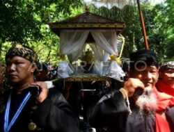 Kirab Mahkota Singgah dan Bermalam Kota Bogor di Sambut Walikota