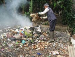 Ketua DPRD Minta Warga Saling Ingatkan Tentang Pembakaran Sampah dan Dampaknya