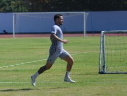 Gelandang Persib Berharap Dukungan Positif dari Bobotoh