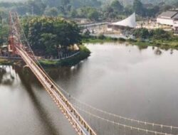 Jembatan Gantung Alun-Alun Depok Diresmikan Walikota