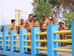 PJ Bupati Bekasi Tinjau Langsung Progres Penanganan Tanggul Kritis