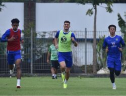 Bek Persib Siap Bekerja Keras Demi Dapatkan Kesempatan Tampil di ACL 2